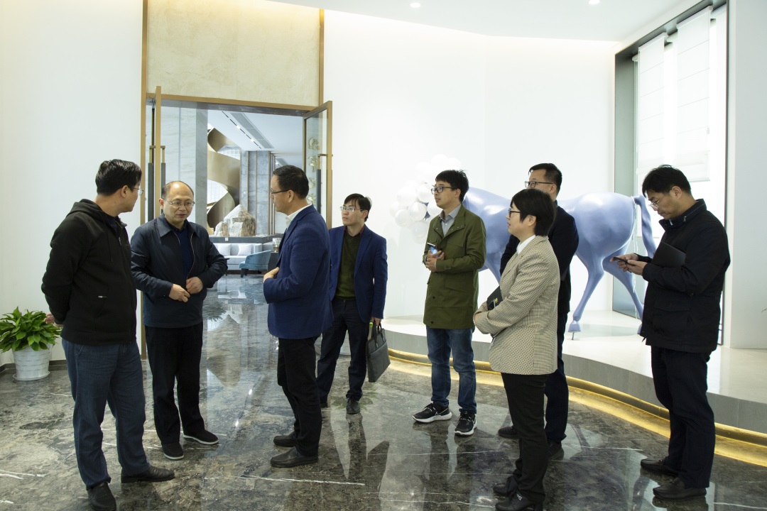 市委改革辦領(lǐng)導(dǎo)蒞臨西大門股份考察調(diào)研