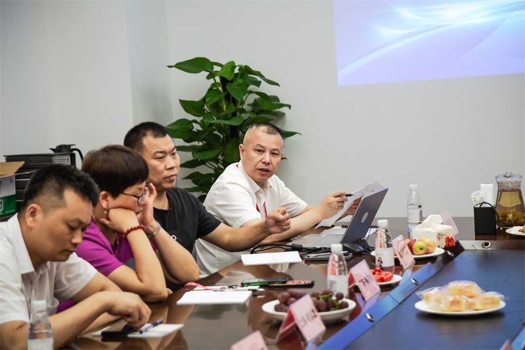 【睿變向新】西大門“資源整合·合作共贏”核心經(jīng)銷商會(huì)議圓滿成功