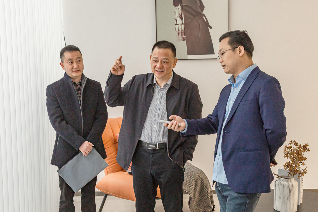 紹興市企業(yè)班組長(zhǎng)管理藝術(shù)提升班學(xué)員到西大門(mén)開(kāi)展交流學(xué)習(xí)