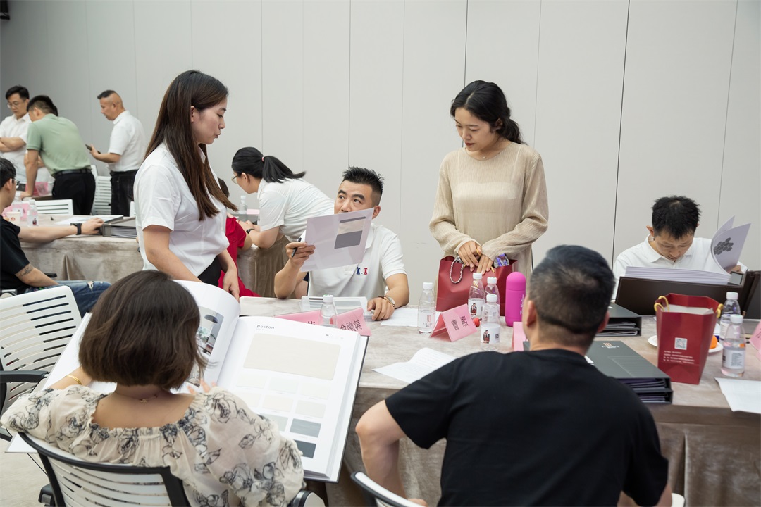 西大門“聚力啟航·創(chuàng)享未來”招商會暨2023新品研討會圓滿落幕